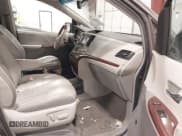 ✅ 2011 Toyota Sienna XLE • VIN: 5TDDK3DC1BS010103 • Lot: 41298618. Listed on IAAI with 304,384 mi. Free auction sales archive from the USA and detailed vehicle history report at DreamBid. Image 5.