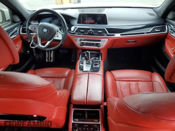 ✅ 2018 BMW 7 Series 750i • VIN: WBA7F0C53JGM24069 • Лот: 53515035. Опубликован ранее на Copart с пробегом 79 803 миль. Бесплатный доступ к архиву аукционных продаж из США и подробный отчёт об истории автомобиля на DreamBid. Изображение 8.