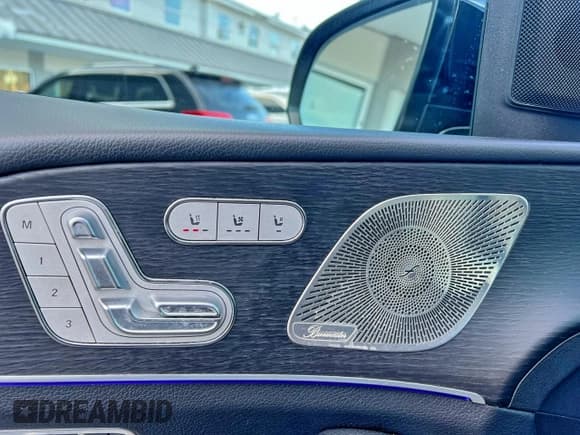 ✅ 2024 Mercedes-Benz GLS 450 • VIN: 4JGFF5KE4RB100324 • Lot: 96824205. Listed on Copart with 85,365 mi. Free auction sales archive from the USA and detailed vehicle history report at DreamBid. Image 12.