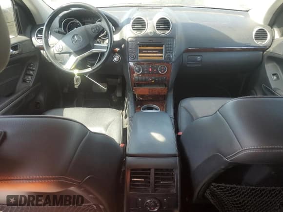 ✅ 2011 Mercedes-Benz GL 450 • VIN: 4JGBF7BE2BA745155 • Lot: 70068184. Wystawiony na Copart z przebiegiem 142 412 mil. Bezpłatny archiwum sprzedaży aukcyjnych z USA i szczegółowy raport historii pojazdu na DreamBid. Zdjęcie 8.