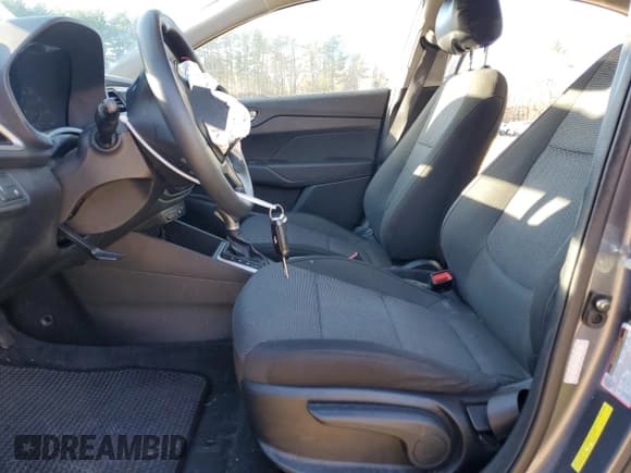 ✅ 2020 Hyundai Accent SE • VIN: 3KPC24A60LE095124 • Лот: 79108244. Опубликован ранее на Copart с пробегом 109 849 миль. Бесплатный доступ к архиву аукционных продаж из США и подробный отчёт об истории автомобиля на DreamBid. Изображение 7.