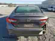 2018 Honda Accord EX-L z VIN 1HGCV1F5XJA085143, wystawiony jako Copart lot #89855015 z przebiegiem 61 704 mil mil oraz Szkoda całkowita • Salvage title. Historia ofert i sprzedaży dostępna na DreamBid. Obrazek 6.