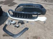 ✅ 2018 Jeep Renegade Latitude • VIN: ZACCJBBB2JPH46367 • Lot: 42602772. Wystawiony na IAAI z przebiegiem 123 616 mil. Bezpłatny archiwum sprzedaży aukcyjnych z USA i szczegółowy raport historii pojazdu na DreamBid. Zdjęcie 12.