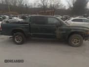 ✅ 2000 Dodge Dakota Sport • VIN: 1B7HG2AZ6YS661541 • Lot: 41674406. Wystawiony na IAAI z przebiegiem 204 117 mil. Bezpłatny archiwum sprzedaży aukcyjnych z USA i szczegółowy raport historii pojazdu na DreamBid. Zdjęcie 14.