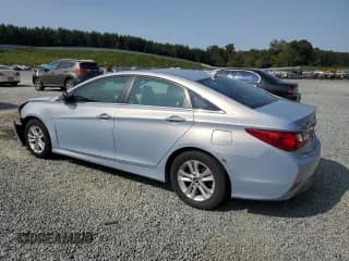 ✅ 2014 Hyundai Sonata GLS • VIN: 5NPEB4AC1EH931374 • Lot: 70492984. Listed on Copart with 92,496 mi. Free auction sales archive from the USA and detailed vehicle history report at DreamBid. Image 2.