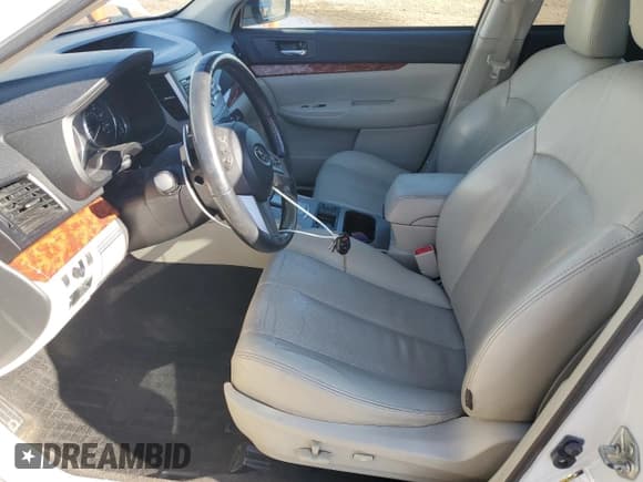 ✅ 2011 Subaru Outback Limited • VIN: 4S4BRCJC2B3416699 • Lot: 81103765. Listed on Copart with 103,624 mi. Free auction sales archive from the USA and detailed vehicle history report at DreamBid. Image 7.