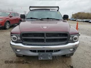 ✅ 2000 Dodge Dakota Sport • VIN: 1B7GG26N8YS795890 • Lot: 78523764. Wystawiony na Copart z przebiegiem 214 933 mil. Bezpłatny archiwum sprzedaży aukcyjnych z USA i szczegółowy raport historii pojazdu na DreamBid. Zdjęcie 5.
