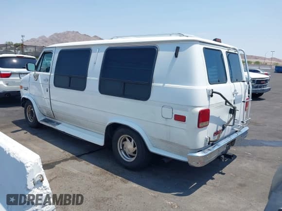 ✅ 1993 GMC Vandura • VIN: 1GDEG25K9PF508168 • Lot: 42735859. Listed on IAAI with 127,140 mi. Free auction sales archive from the USA and detailed vehicle history report at DreamBid. Image 3.