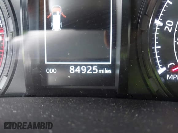 ✅ 2020 Toyota 4Runner Limited • VIN: JTEBU5JR9L5824895 • Lot: 43730300. Listed on IAAI with 84,925 mi. Free auction sales archive from the USA and detailed vehicle history report at DreamBid. Image 15.