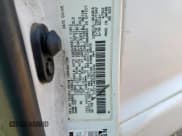 ✅ 2005 Toyota 4Runner SR5 • VIN: JTEZT14R050021642 • Lot: 80671105. Wystawiony na Copart z przebiegiem 193 849 mil. Bezpłatny archiwum sprzedaży aukcyjnych z USA i szczegółowy raport historii pojazdu na DreamBid. Zdjęcie 13.