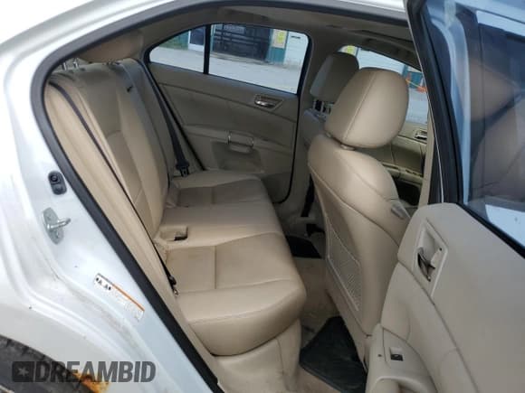 ✅ 2012 Suzuki Kizashi SLS Sport • VIN: JS2RF9A88C6100837 • Lot: 67149345. Wystawiony na Copart z przebiegiem 179 385 mil. Bezpłatny archiwum sprzedaży aukcyjnych z USA i szczegółowy raport historii pojazdu na DreamBid. Zdjęcie 10.