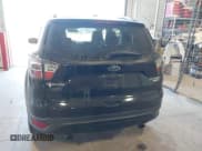 ✅ 2017 Ford Escape Titanium • VIN: 1FMCU0JD4HUA37751 • Lot: 43781731. Wystawiony na IAAI z przebiegiem 110 786 mil. Bezpłatny archiwum sprzedaży aukcyjnych z USA i szczegółowy raport historii pojazdu na DreamBid. Zdjęcie 16.