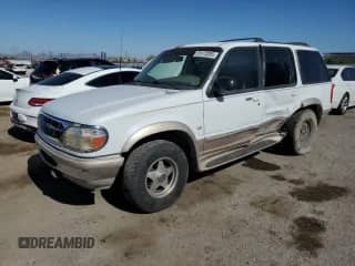 1998 Ford Explorer XLT z VIN 1FMZU32P7WZC30996, wystawiony jako Copart lot #55173285 z przebiegiem 154 893 mil mil oraz Szkoda całkowita • Salvage title. Historia ofert i sprzedaży dostępna na DreamBid. Obrazek 1.