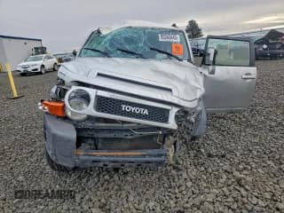 ✅ 2007 Toyota FJ Cruiser • VIN: JTEBU11F970038404 • Lot: 93343445. Listed on Copart with Not provided. Free auction sales archive from the USA and detailed vehicle history report at DreamBid. Image 5.