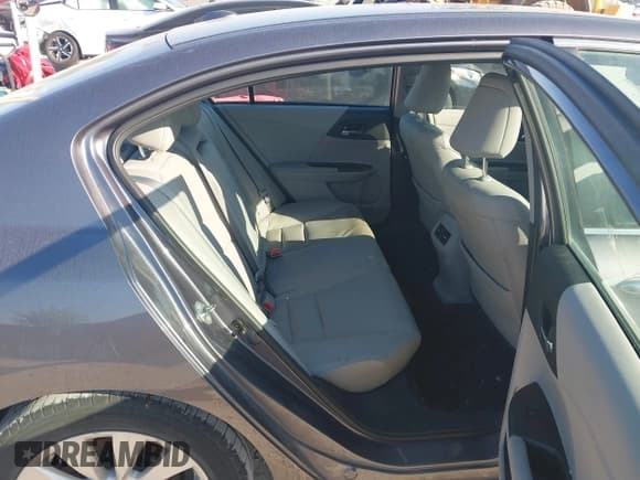 ✅ 2015 Honda Accord EX-L • VIN: 1HGCR2F81FA182002 • Lot: 43343552. Listed on IAAI with 135,341 mi. Free auction sales archive from the USA and detailed vehicle history report at DreamBid. Image 8.