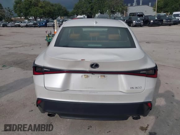 ✅ 2024 Lexus IS 300 • VIN: JTHCA1D27R5129265 • Lot: 42553097. Listed on IAAI with 23,989 mi. Free auction sales archive from the USA and detailed vehicle history report at DreamBid. Image 16.
