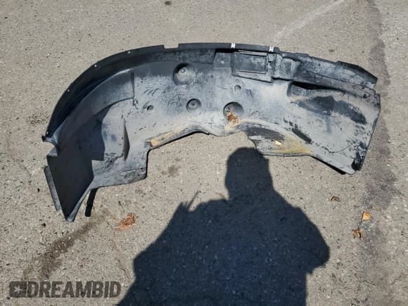 ✅ 2014 Ram 2500 Laramie • VIN: 3C6UR5NLXEG175065 • Lot: 55462775. Wystawiony na Copart z przebiegiem 157 577 mil. Bezpłatny archiwum sprzedaży aukcyjnych z USA i szczegółowy raport historii pojazdu na DreamBid. Zdjęcie 12.