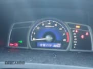 ✅ 2010 Honda Civic LX • VIN: 2HGFG1B63AH517322 • Lot: 43797782. Wystawiony na IAAI z przebiegiem 157 817 mil. Bezpłatny archiwum sprzedaży aukcyjnych z USA i szczegółowy raport historii pojazdu na DreamBid. Zdjęcie 7.