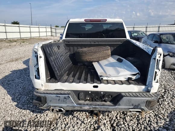 ✅ 2025 Chevrolet Silverado 1500 • VIN: 3GCUKDE82SG169193 • Лот: 66295515. Опубликован ранее на Copart с пробегом 3 482 миль. Бесплатный доступ к архиву аукционных продаж из США и подробный отчёт об истории автомобиля на DreamBid. Изображение 6.