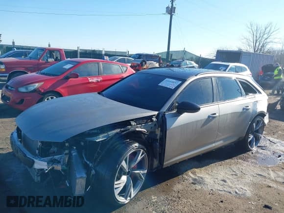 ✅ 2022 Audi RS 6 • VIN: WUA1CBF23NN902140 • Лот: 41644852. Опубликован ранее на IAAI с пробегом 37 047 миль. Бесплатный доступ к архиву аукционных продаж из США и подробный отчёт об истории автомобиля на DreamBid. Изображение 23.