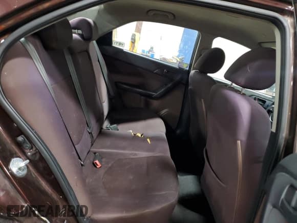 ✅ 2010 Kia Forte EX • VIN: KNAFU4A28A5133435 • Лот: 90113655. Опубликован ранее на Copart с пробегом 119 994 миль. Бесплатный доступ к архиву аукционных продаж из США и подробный отчёт об истории автомобиля на DreamBid. Изображение 10.