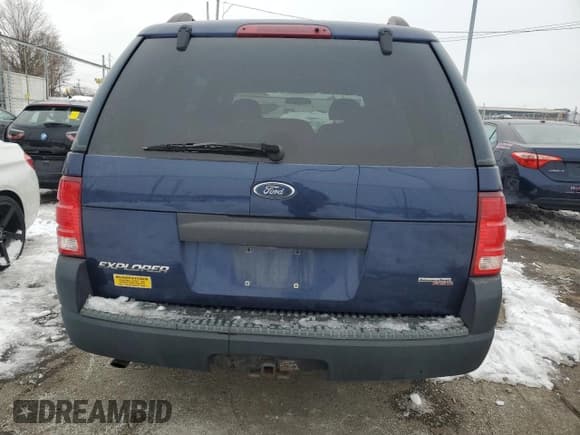 ✅ 2005 Ford Explorer XLS • VIN: 1FMZU62K95UA75594 • Lot: 87932895. Listed on Copart with 248,661 mi. Free auction sales archive from the USA and detailed vehicle history report at DreamBid. Image 6.