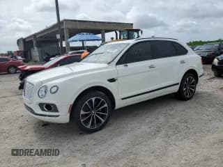 ✅ 2018 Bentley Bentayga Signature • VIN: SJAAC2ZVXJC016875 • Lot: 56658603. Wystawiony na Copart z przebiegiem 44 094 mil. Bezpłatny archiwum sprzedaży aukcyjnych z USA i szczegółowy raport historii pojazdu na DreamBid. Zdjęcie 1.