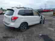 2018 Subaru Forester Touring z VIN JF2SJGWC3JH607000, wystawiony jako IAAI lot #42664722 z przebiegiem 30 857 mil mil oraz . Historia ofert i sprzedaży dostępna na DreamBid. Obrazek 4.