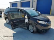 ✅ 2011 Toyota Sienna XLE AAS • VIN: 5TDYK3DC4BS036079 • Лот: 72077325. Опубликован ранее на Copart с пробегом 107 137 миль. Бесплатный доступ к архиву аукционных продаж из США и подробный отчёт об истории автомобиля на DreamBid. Изображение 4.