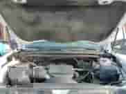 2020 Chevrolet Silverado 2500HD Work Truck z VIN 1GC2YLE73LF220288, wystawiony jako Copart lot #51485375 z przebiegiem 144 237 mil mil oraz Czysty tytuł • Clean title. Historia ofert i sprzedaży dostępna na DreamBid. Obrazek 13.