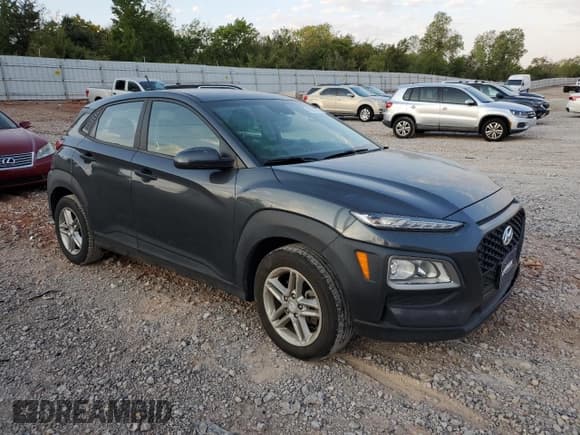 ✅ 2020 Hyundai Kona SE • VIN: KM8K12AA3LU483842 • Лот: 75537374. Опубликован ранее на Copart с пробегом 69 230 миль. Бесплатный доступ к архиву аукционных продаж из США и подробный отчёт об истории автомобиля на DreamBid. Изображение 4.
