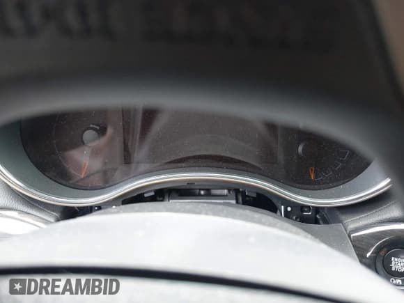 ✅ 2017 Jeep Grand Cherokee Overland • VIN: 1C4RJFCG2HC942478 • Lot: 43300072. Listed on IAAI with Not provided. Free auction sales archive from the USA and detailed vehicle history report at DreamBid. Image 7.