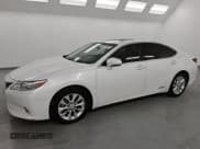 ✅ 2015 Lexus ES 300h • VIN: JTHBW1GG3F2084732 • Лот: 54278685. Опубликован ранее на Copart с пробегом 155 963 миль. Бесплатный доступ к архиву аукционных продаж из США и подробный отчёт об истории автомобиля на DreamBid. Изображение 1.