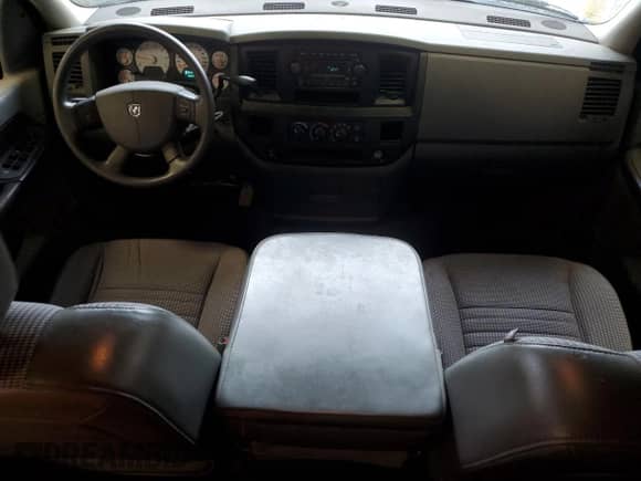 2007 Dodge 1500 ST z VIN 1D7HA18K87J598540, wystawiony jako Copart lot #71415414 z przebiegiem 177 415 mil mil oraz Szkoda całkowita • Salvage title. Historia ofert i sprzedaży dostępna na DreamBid. Obrazek 8.