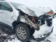 ✅ 2018 GMC Acadia SLE • VIN: 1GKKNSLS1JZ246642 • Lot: 43810041. Wystawiony na IAAI z przebiegiem 111 950 mil. Bezpłatny archiwum sprzedaży aukcyjnych z USA i szczegółowy raport historii pojazdu na DreamBid. Zdjęcie 6.