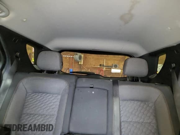 ✅ 2018 Chevrolet Equinox LT • VIN: 2GNAXJEV4J6115355 • Lot: 93063285. Wystawiony na Copart z przebiegiem 147 905 mil. Bezpłatny archiwum sprzedaży aukcyjnych z USA i szczegółowy raport historii pojazdu na DreamBid. Zdjęcie 10.