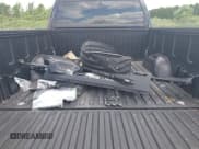 ✅ 2022 Toyota Tundra SR5 • VIN: 5TFLA5ABXNX012243 • Lot: 42544470. Wystawiony na IAAI z przebiegiem 43 629 mil. Bezpłatny archiwum sprzedaży aukcyjnych z USA i szczegółowy raport historii pojazdu na DreamBid. Zdjęcie 19.