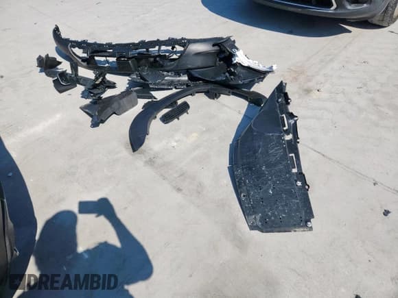 ✅ 2025 Mazda CX-50 S Premium • VIN: 7MMVABDM7SN377281 • Lot: 85871785. Wystawiony na Copart z przebiegiem 3 766 mil. Bezpłatny archiwum sprzedaży aukcyjnych z USA i szczegółowy raport historii pojazdu na DreamBid. Zdjęcie 13.