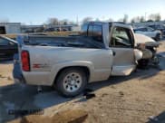 ✅ 2005 Chevrolet Silverado 1500 Z71 • VIN: 1GCEK14T15Z164788 • Лот: 83642594. Опубликован ранее на Copart с пробегом Не указан. Бесплатный доступ к архиву аукционных продаж из США и подробный отчёт об истории автомобиля на DreamBid. Изображение 3.