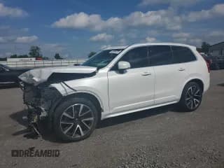 ✅ 2021 Volvo XC90 Momentum • VIN: YV4A22PK0M1739478 • Лот: 63964205. Опубликован ранее на Copart с пробегом 48 923 миль. Бесплатный доступ к архиву аукционных продаж из США и подробный отчёт об истории автомобиля на DreamBid. Изображение 1.