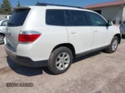 ✅ 2011 Toyota Highlander • VIN: 5TDBK3EH1BS050781 • Lot: 43224540. Listed on IAAI with 158,361 mi. Free auction sales archive from the USA and detailed vehicle history report at DreamBid. Image 4.
