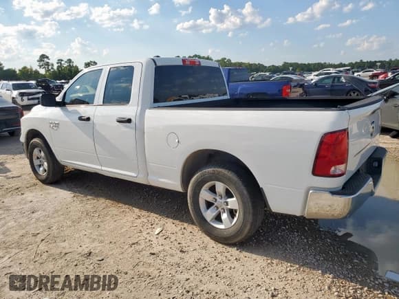 ✅ 2022 Ram 1500 Tradesman • VIN: 1C6RR7FG3NS230371 • Lot: 71614595. Wystawiony na Copart z przebiegiem 14 672 mil. Bezpłatny archiwum sprzedaży aukcyjnych z USA i szczegółowy raport historii pojazdu na DreamBid. Zdjęcie 2.