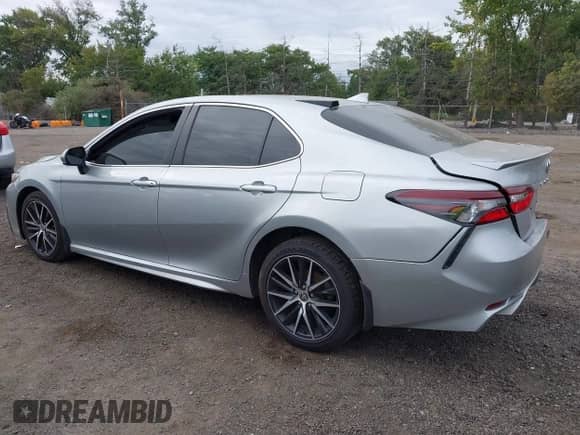 2021 Toyota Camry SE with VIN 4T1G11BK1MU023944, listed as a IAAI auction lot 43227699 with 79,174 mi miles and . Bid and sale history available at DreamBid. Image 3.