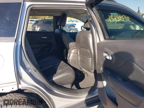 ✅ 2020 Jeep Cherokee Trailhawk • VIN: 1C4PJMBX6LD509424 • Lot: 43489590. Wystawiony na IAAI z przebiegiem 86 780 mil. Bezpłatny archiwum sprzedaży aukcyjnych z USA i szczegółowy raport historii pojazdu na DreamBid. Zdjęcie 8.