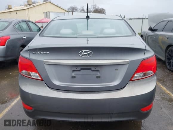 ✅ 2015 Hyundai Accent GLS • VIN: KMHCT4AE0FU927177 • Лот: 41559026. Опубликован ранее на IAAI с пробегом 181 703 миль. Бесплатный доступ к архиву аукционных продаж из США и подробный отчёт об истории автомобиля на DreamBid. Изображение 16.