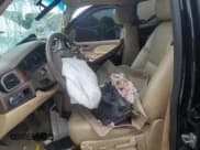 ✅ 2013 GMC Yukon XL SLT • VIN: 1GKS1KE09DR345026 • Lot: 66749865. Wystawiony na Copart z przebiegiem Nie podano. Bezpłatny archiwum sprzedaży aukcyjnych z USA i szczegółowy raport historii pojazdu na DreamBid. Zdjęcie 7.