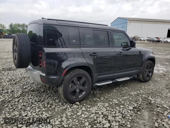 ✅ 2024 Land Rover Defender S • VIN: SALEJ7EU0R2304012 • Лот: 58869665. Опубликован ранее на Copart с пробегом 10 544 миль. Бесплатный доступ к архиву аукционных продаж из США и подробный отчёт об истории автомобиля на DreamBid. Изображение 3.