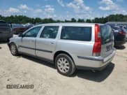 ✅ 2002 Volvo V70 • VIN: YV1SW61R722226447 • Lot: 62111995. Listed on Copart with 170,287 mi. Free auction sales archive from the USA and detailed vehicle history report at DreamBid. Image 2.