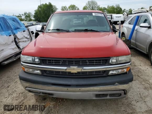 ✅ 2000 Chevrolet Silverado 2500 LS • VIN: 1GCGK29U6YE270715 • Lot: 56422705. Wystawiony na Copart z przebiegiem 212 996 mil. Bezpłatny archiwum sprzedaży aukcyjnych z USA i szczegółowy raport historii pojazdu na DreamBid. Zdjęcie 5.