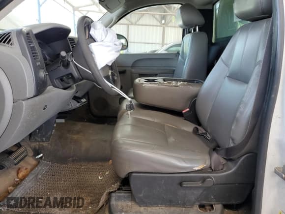 ✅ 2011 Chevrolet Silverado 1500 Work Truck • VIN: 1GCNCPEX1BZ466658 • Лот: 56483065. Опубликован ранее на Copart с пробегом 316 473 миль. Бесплатный доступ к архиву аукционных продаж из США и подробный отчёт об истории автомобиля на DreamBid. Изображение 7.